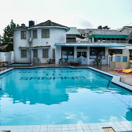 Sanana Conference Center And Holiday Resort Mombasa Exterior foto