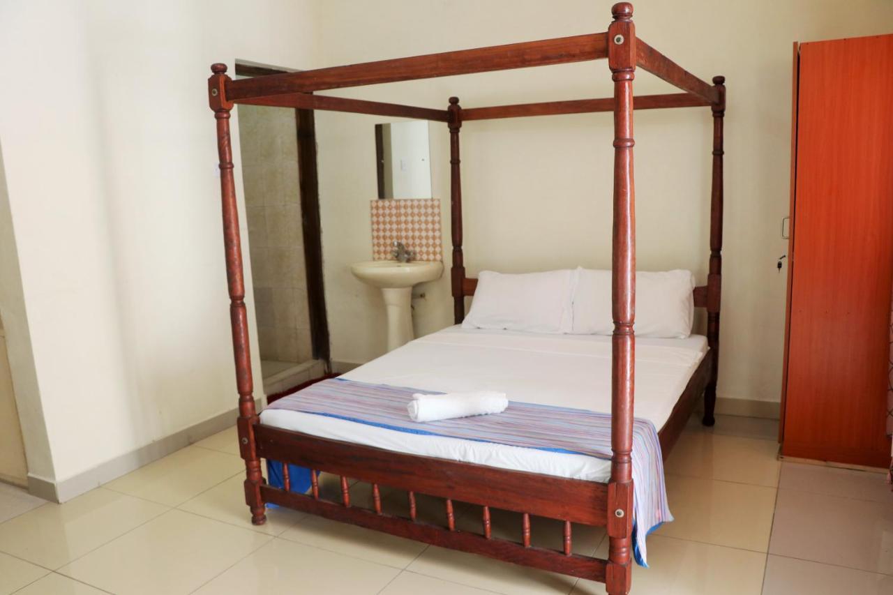 Sanana Conference Center And Holiday Resort Mombasa Exterior foto