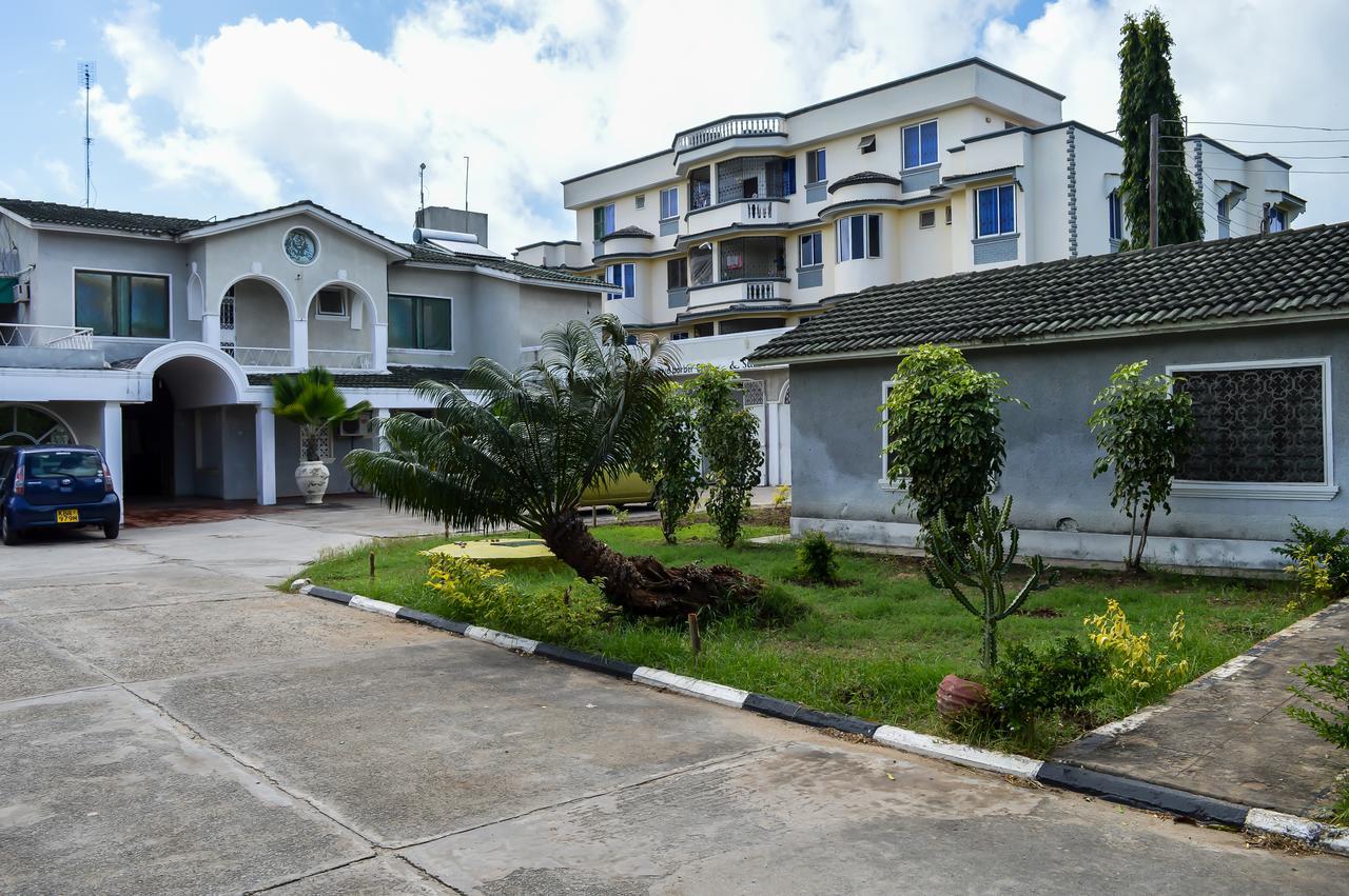 Sanana Conference Center And Holiday Resort Mombasa Exterior foto