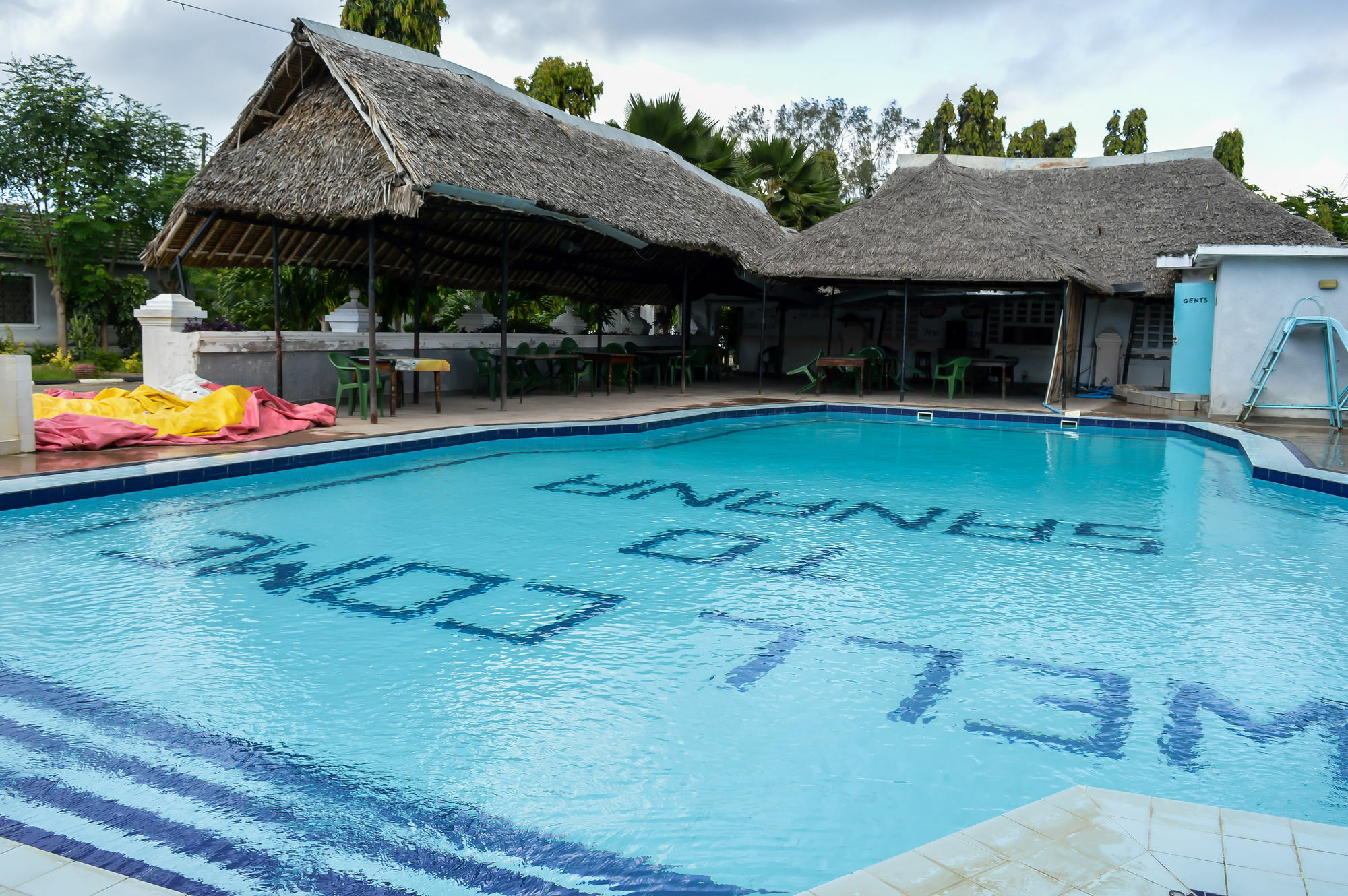 Sanana Conference Center And Holiday Resort Mombasa Exterior foto
